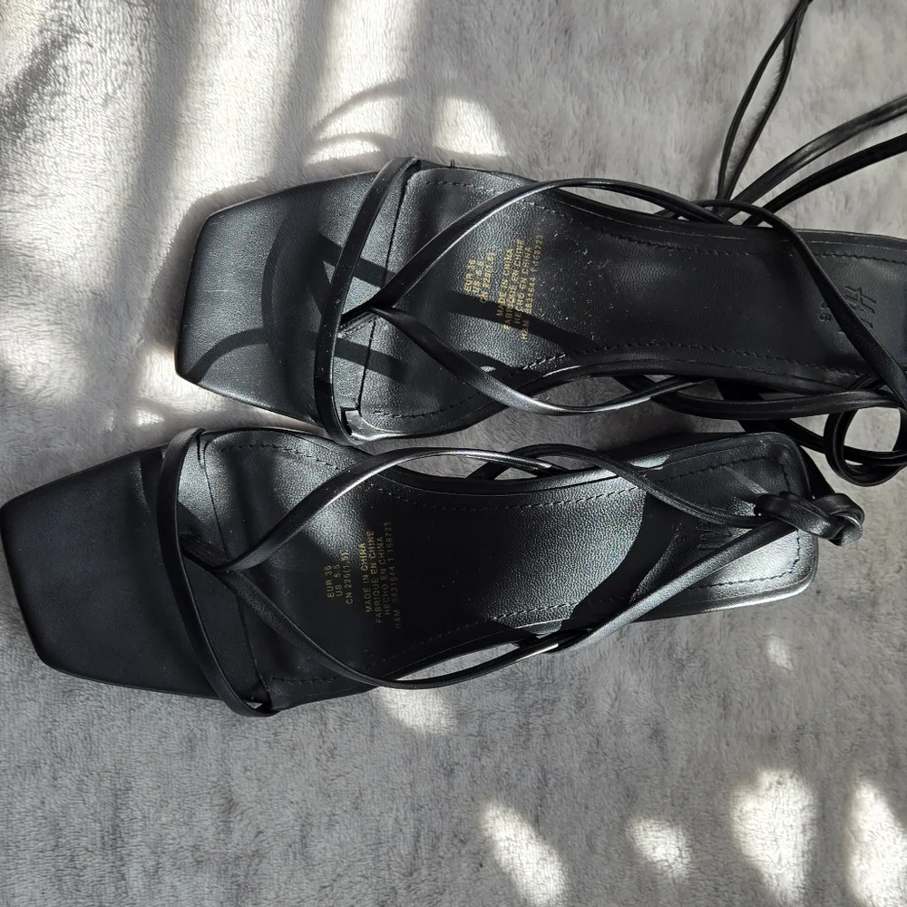 H&M Black Strappy Women's Sandals - Picture 4 of 4
